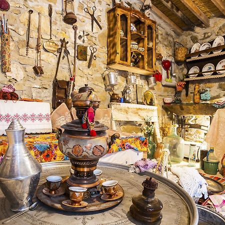 Hobbithousebademler Bed and Breakfast Urla Eksteriør billede