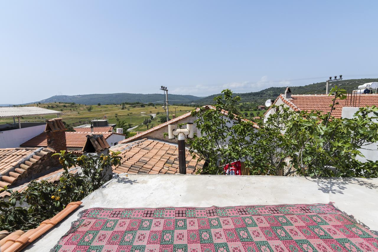 Hobbithousebademler Bed and Breakfast Urla Eksteriør billede